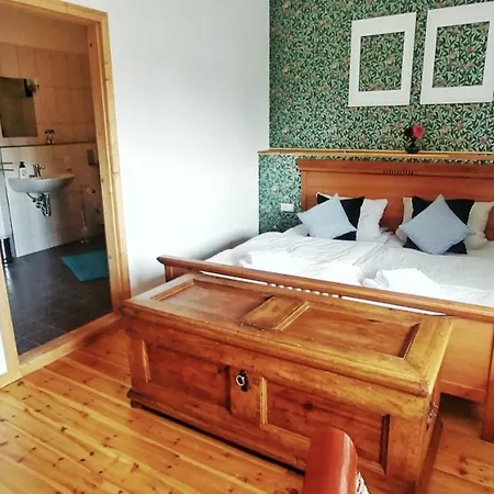 Privathotel Der Schwarze Herrgott No Tv